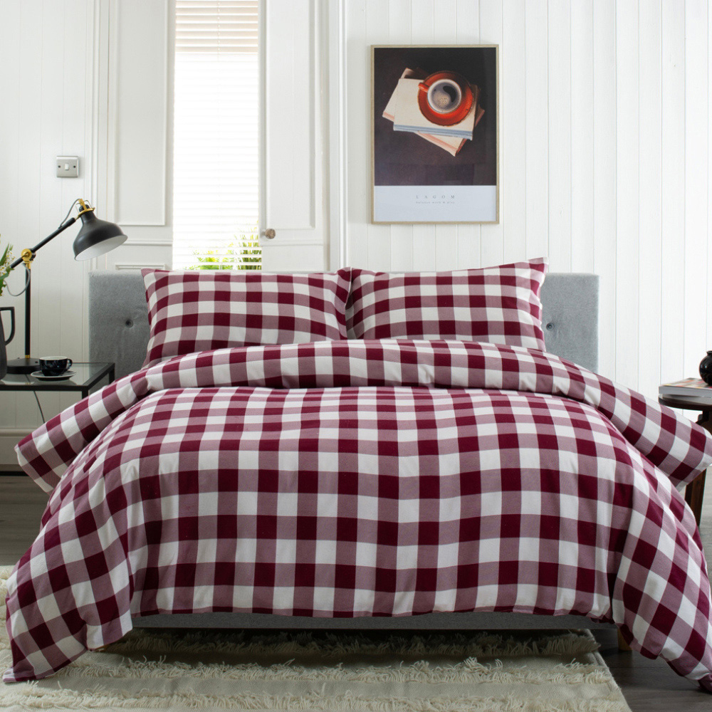 The Lyndon Company Super King Size Ridgewood Red Duvet Set Image 1