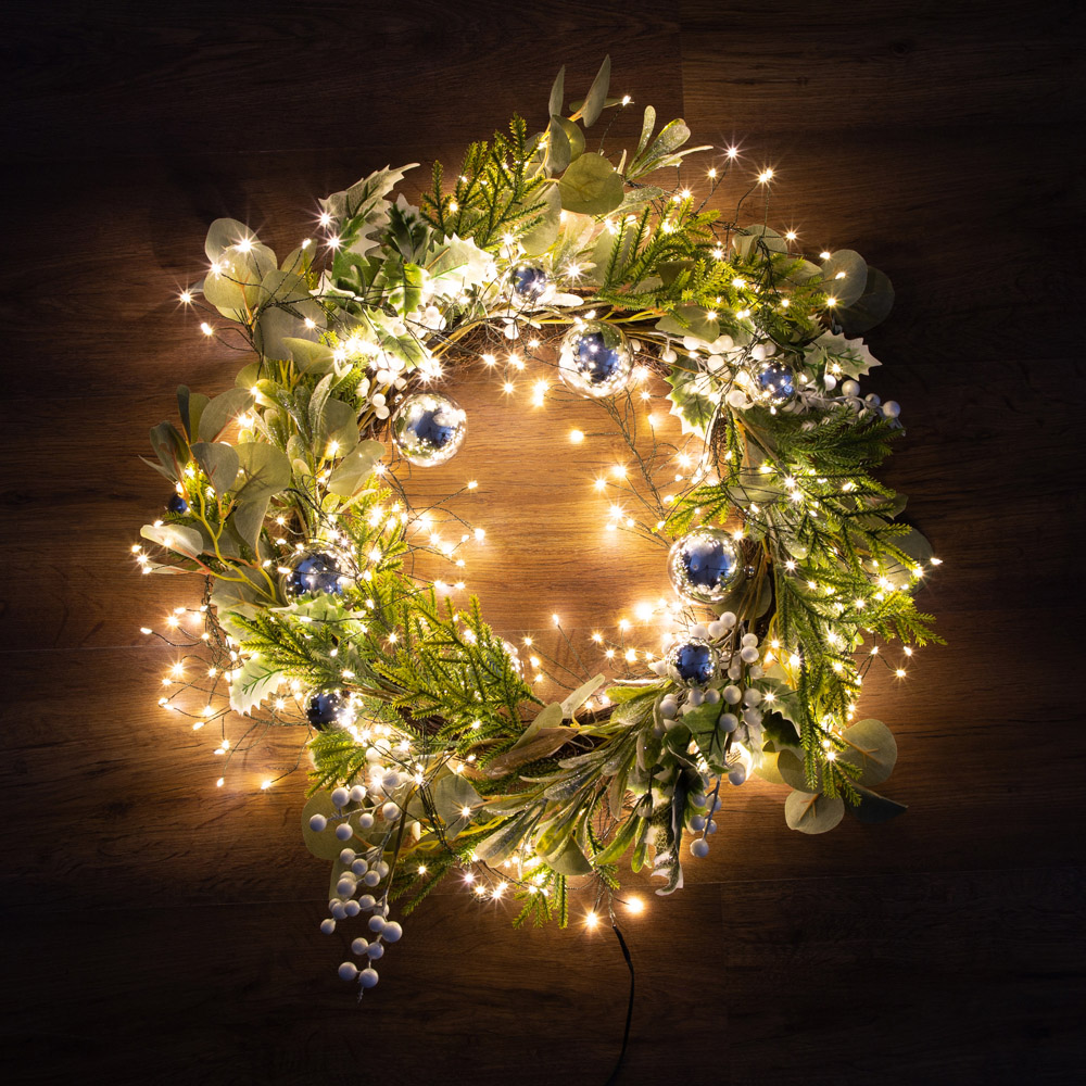 The Christmas Workshop 5.6m 680 Warm White LED Green Cluster String Light Image 1