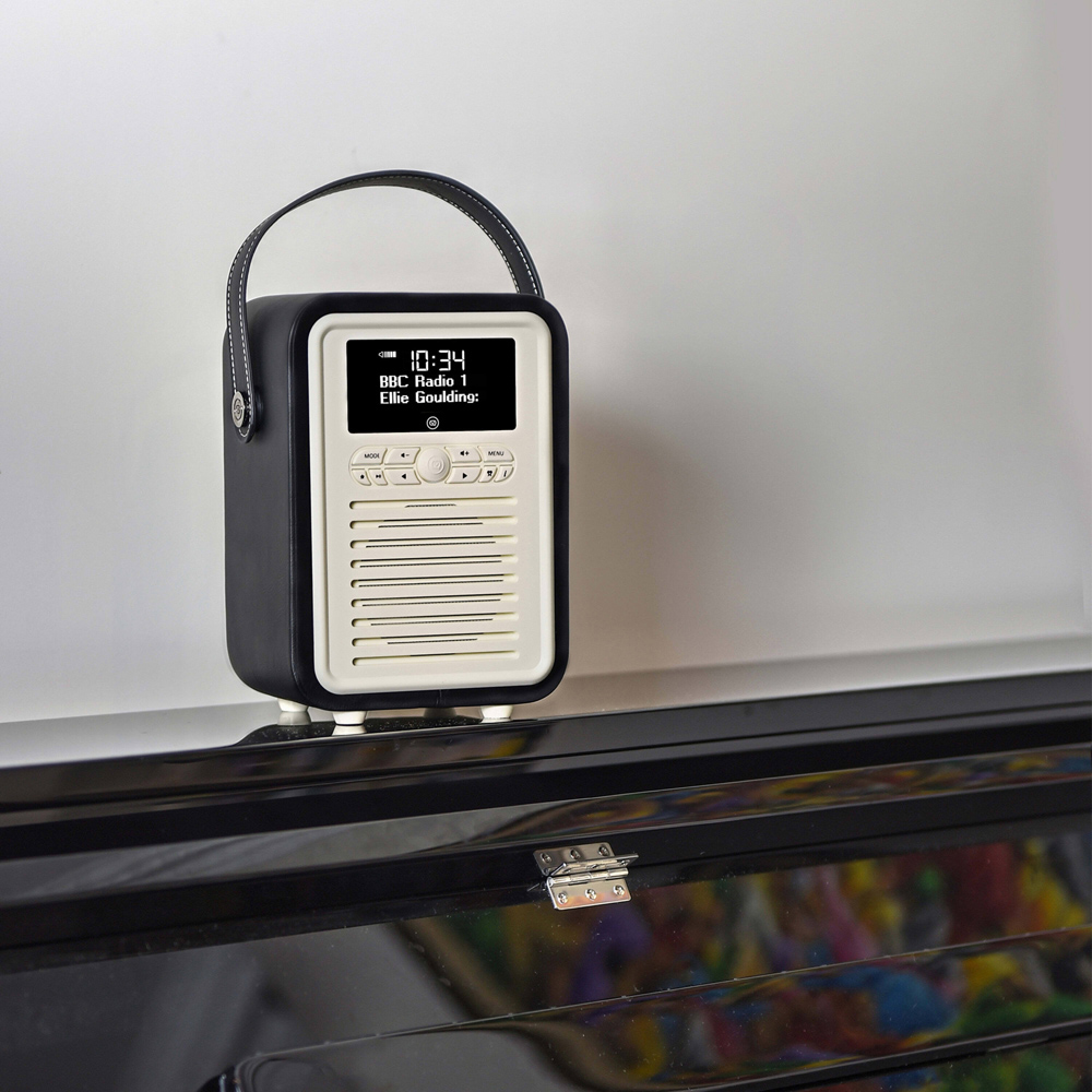 VQ Retro Mini Black DAB Digital Radio Image 2