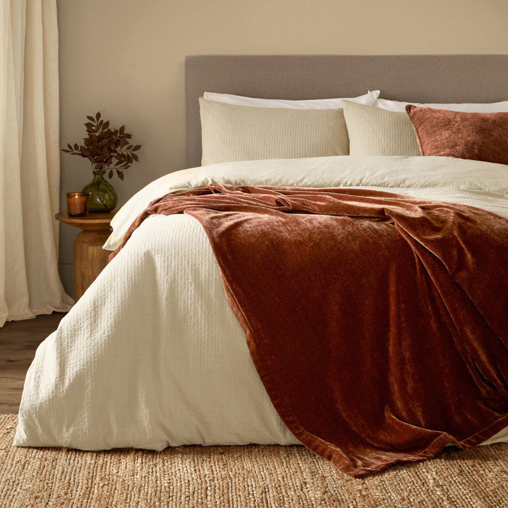 Yard Nutmeg Heavy Chenille Velvet Throw 150 x 200cm Image 2