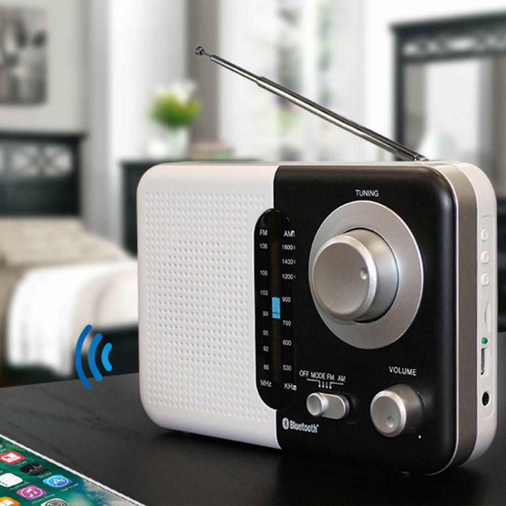 Soundz SZ412 Black and White AM/FM Bluetooth Radio with USB Port and SD Card Slot Image 7