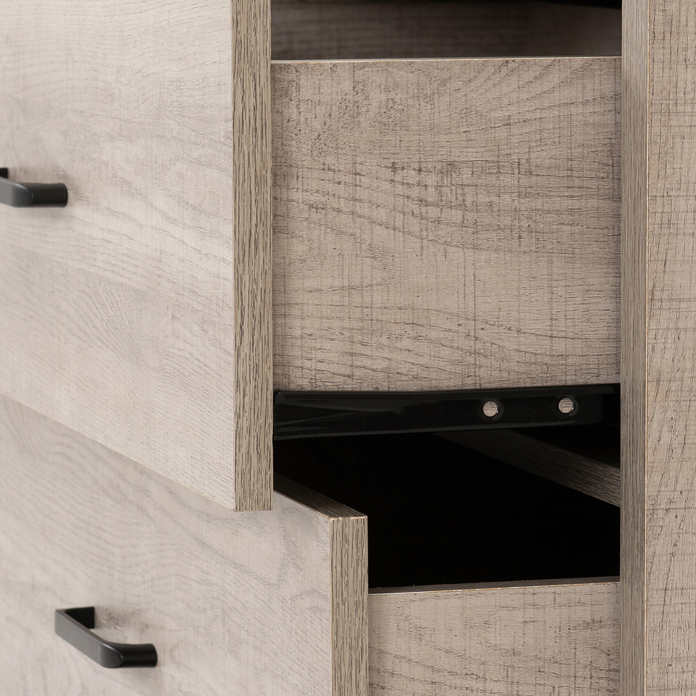 Seconique Oliver 3 Drawer Light Oak Effect Chest of Drawers Image 7