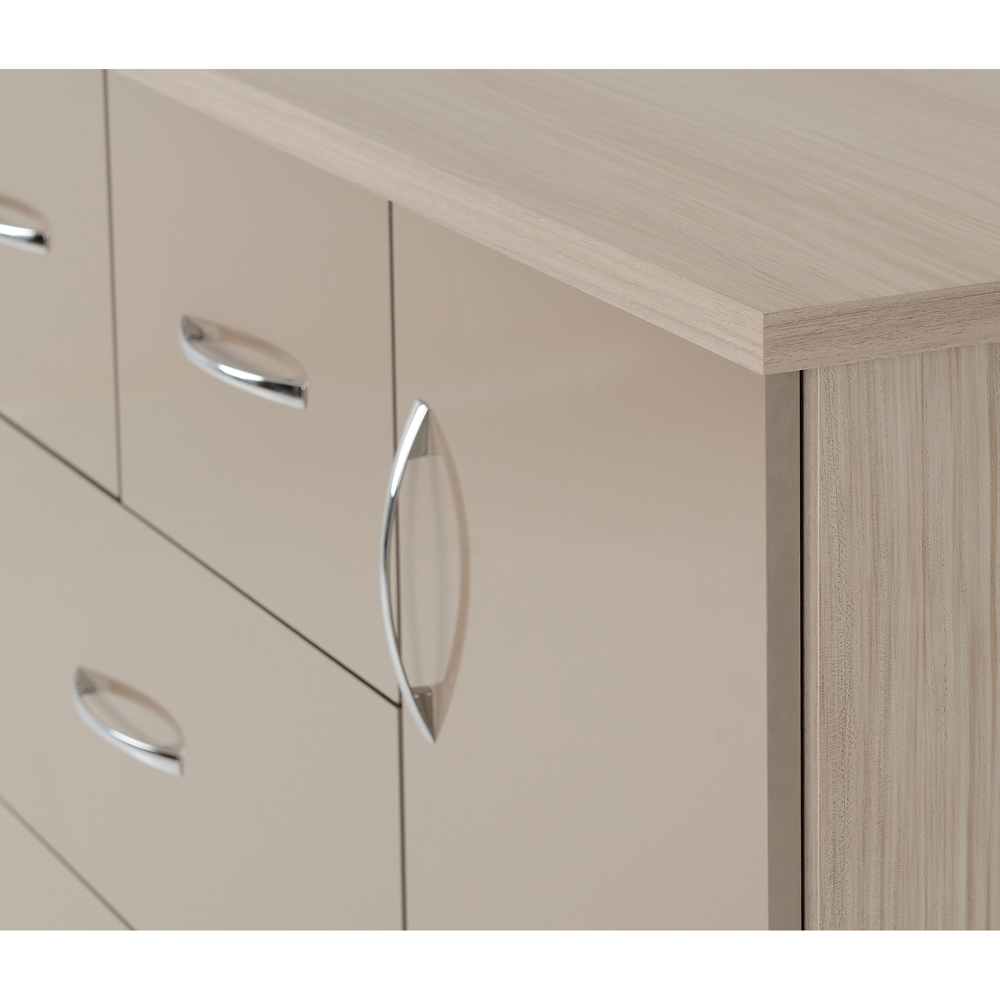 Seconique Nevada 5 Drawer Oyster and Light Oak Low Wardrobe Image 4