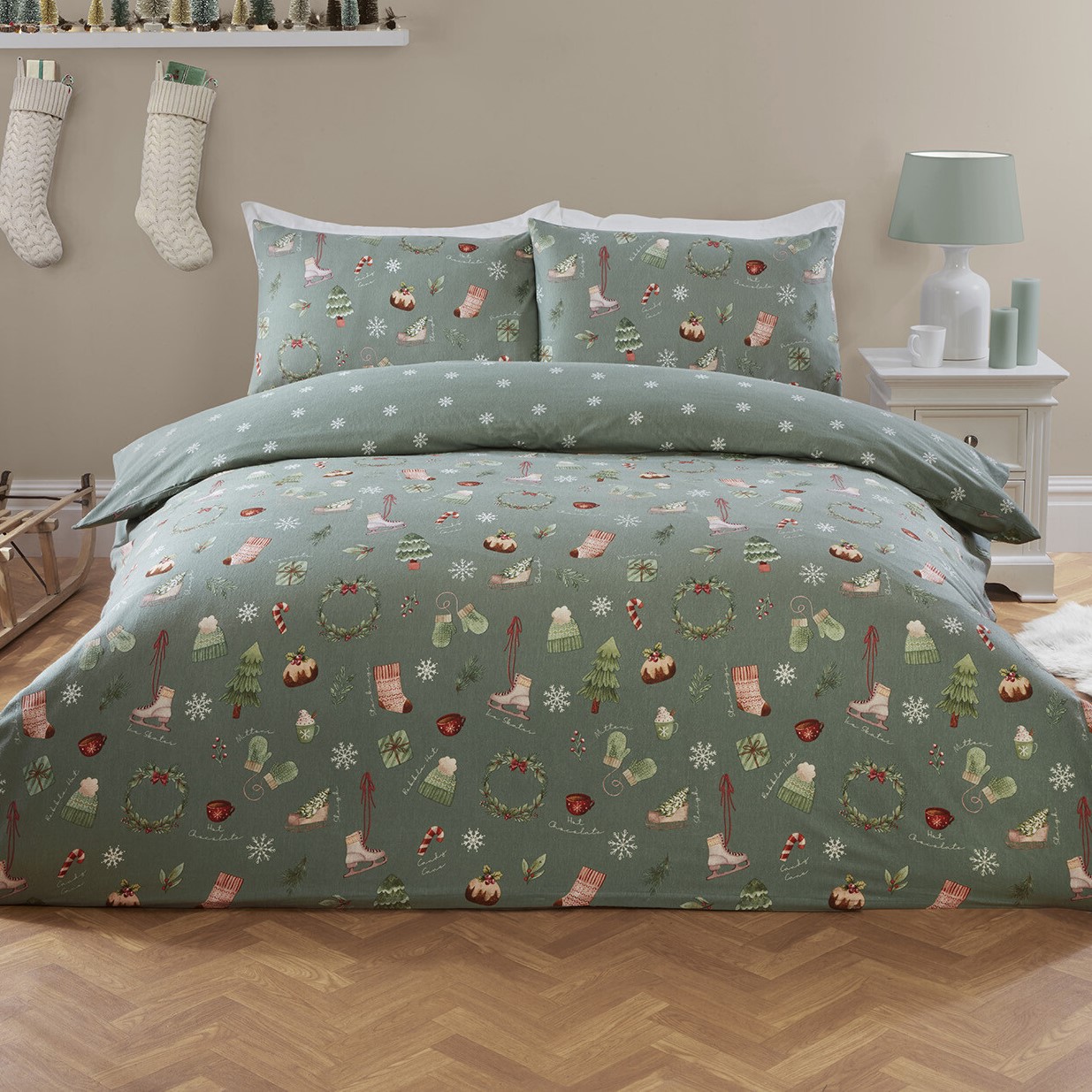 Winter Warmers Duvet Cover and Pillowcase Set - Green / Double Image 1