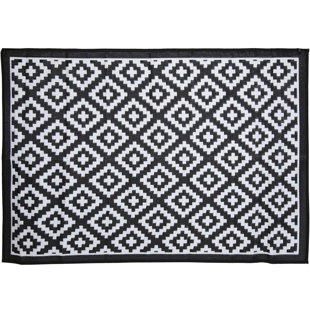 Charles Bentley Diamond Pattern Lightweight Waterproof Indoor/Patio Large Rug Image 1