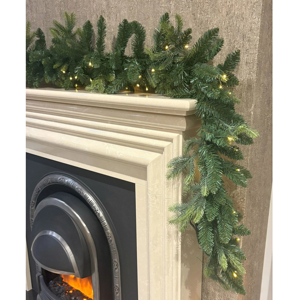 Festive Christmas Green LED Christmas Garland 270cm Image 6
