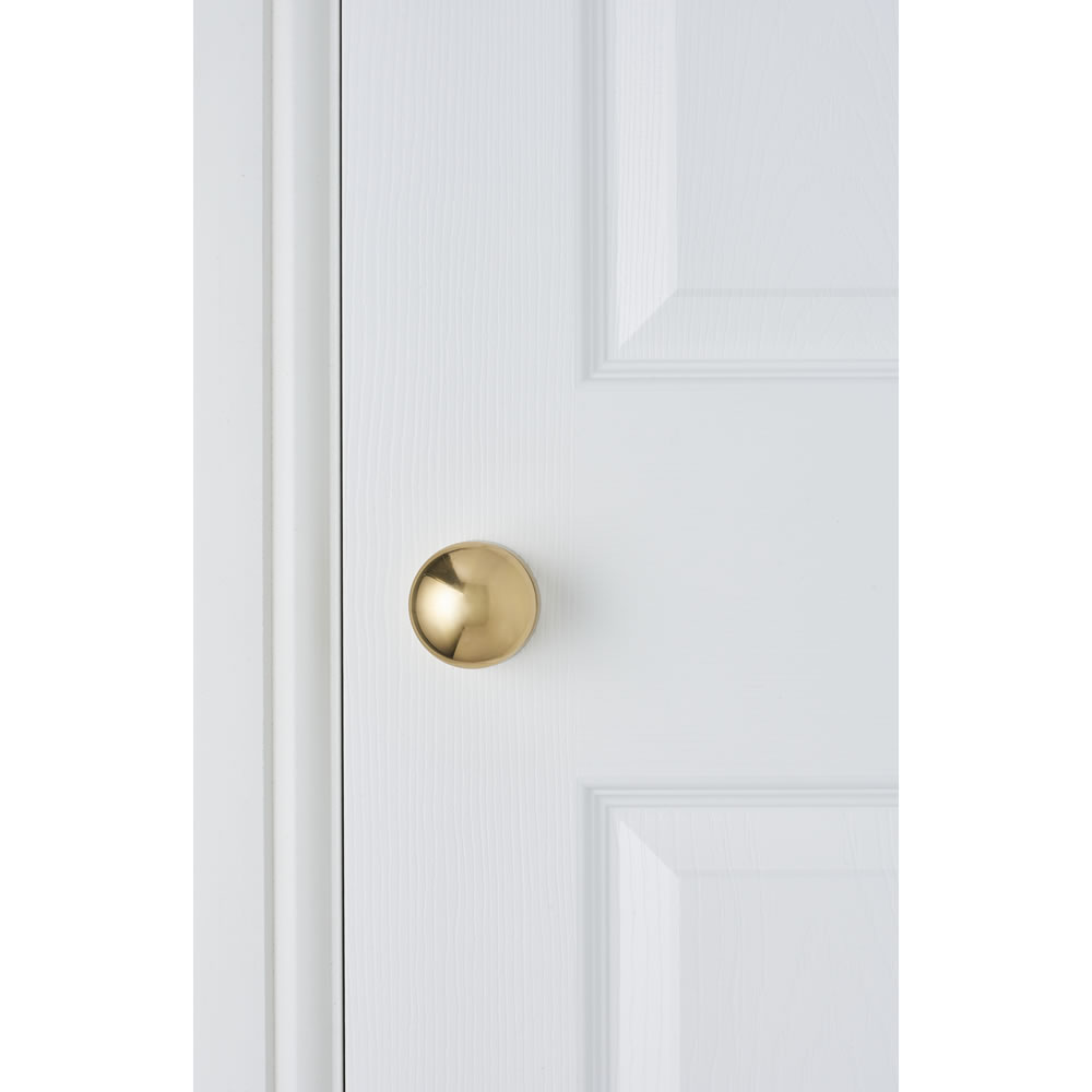 Wilko Functional 55mm Victorian Brass Door Knob Image 2