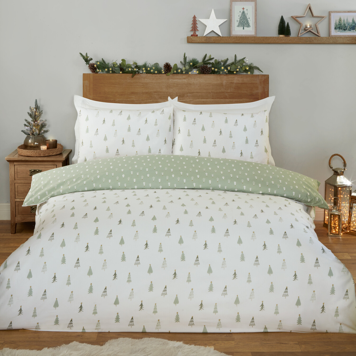 Festive Trees Reversible Duvet SetGreenSingle Image 1