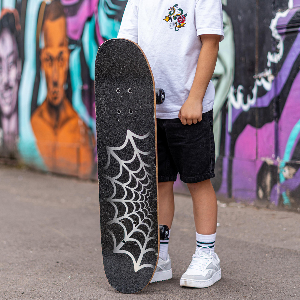 MoVe Spiderman Skateboard Image 2