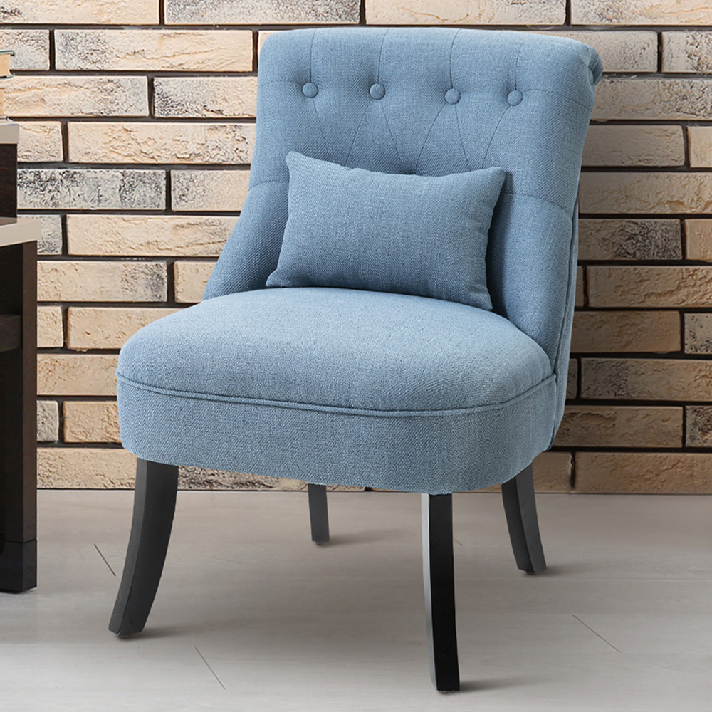 Portland Blue Tufted Accent Chair with Pillow Image 1