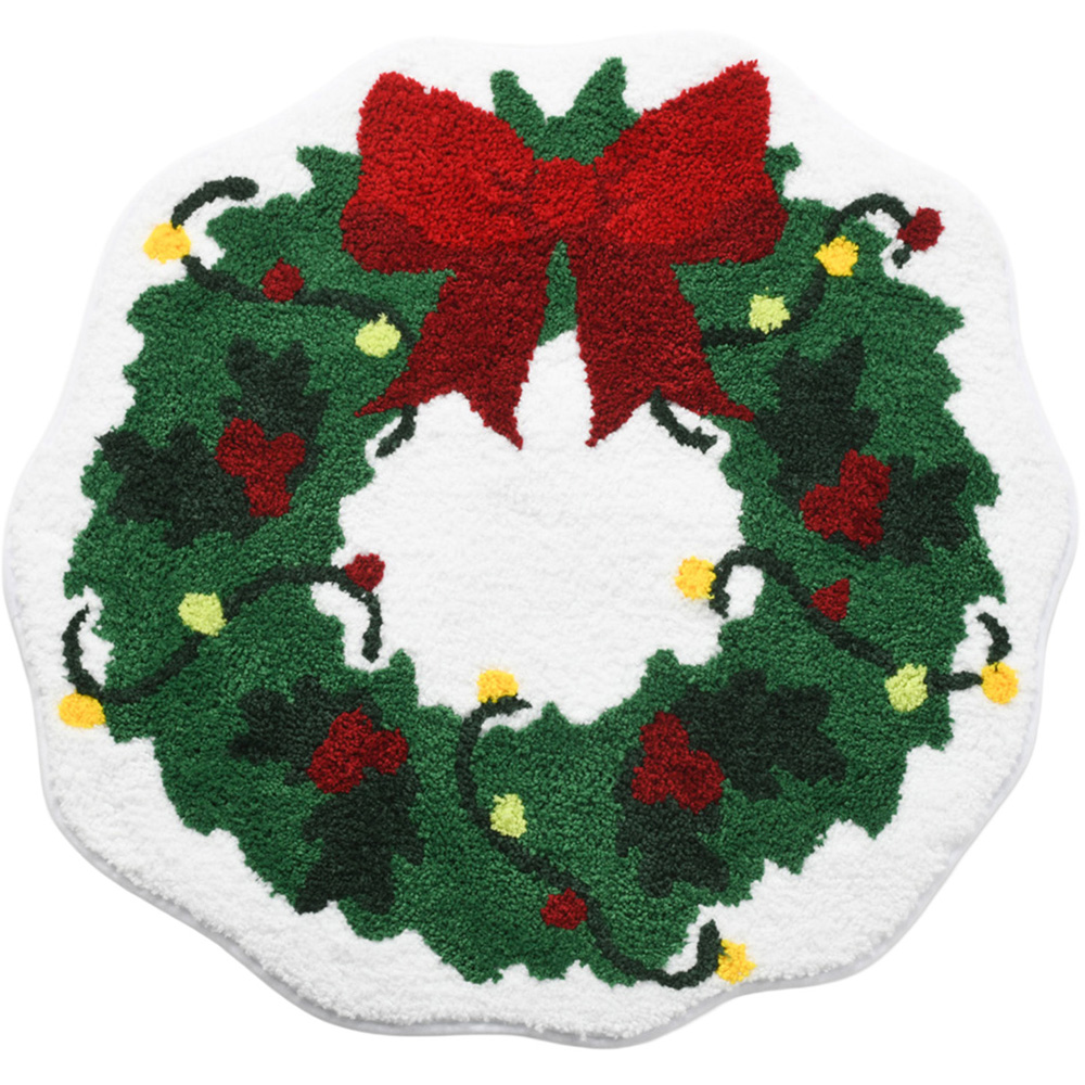 Christmas Wreath Bath Mat Image 1