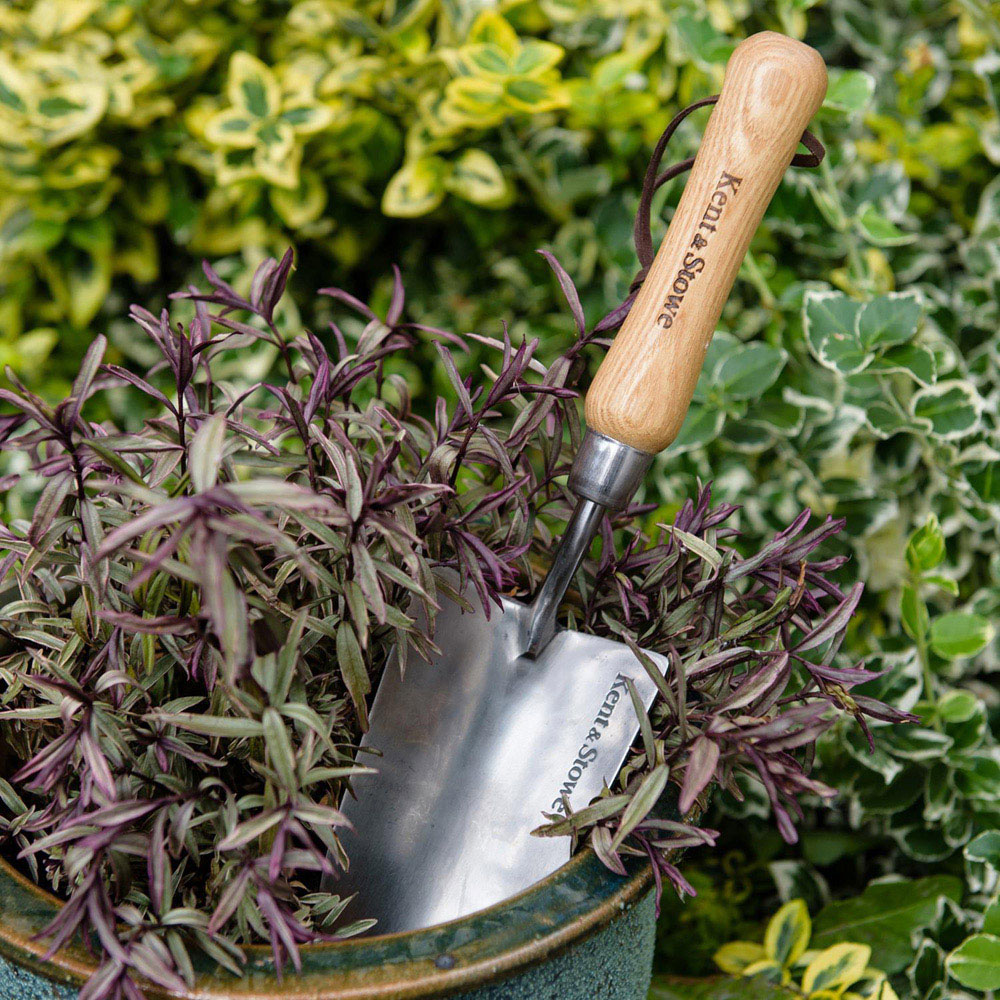 Kent & Stowe Stainless Steel Garden Hand Trowel Image 5