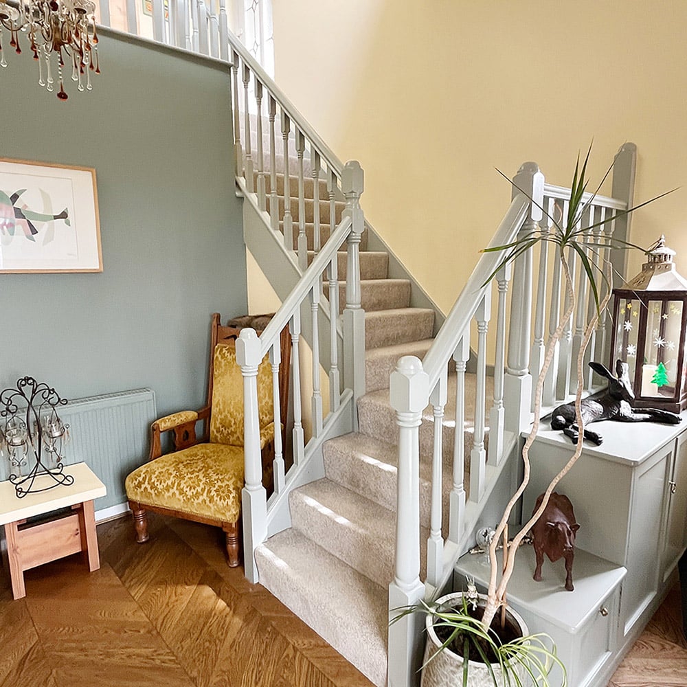 Thorndown Walls and Ceilings Old Sage Green Matt Paint 2.5L Image 7