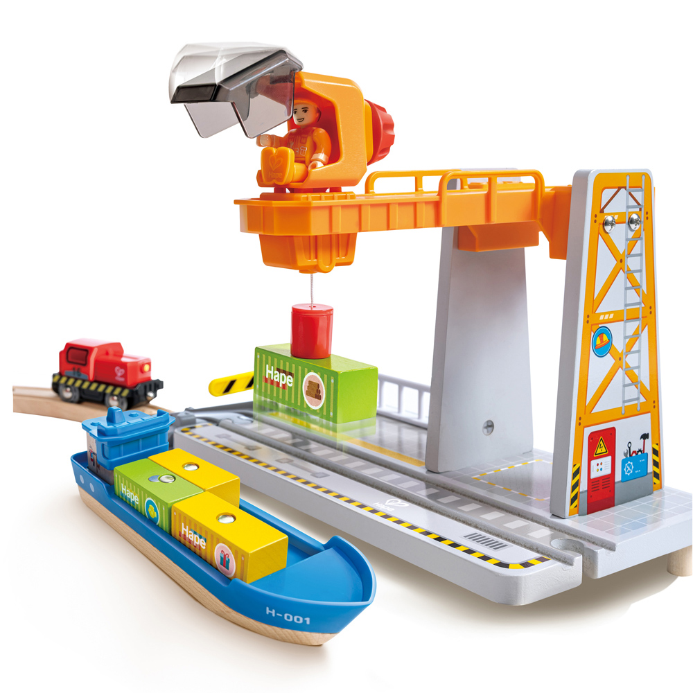 Hape Sea and Rail Cargo Transportation Play Set Image 3