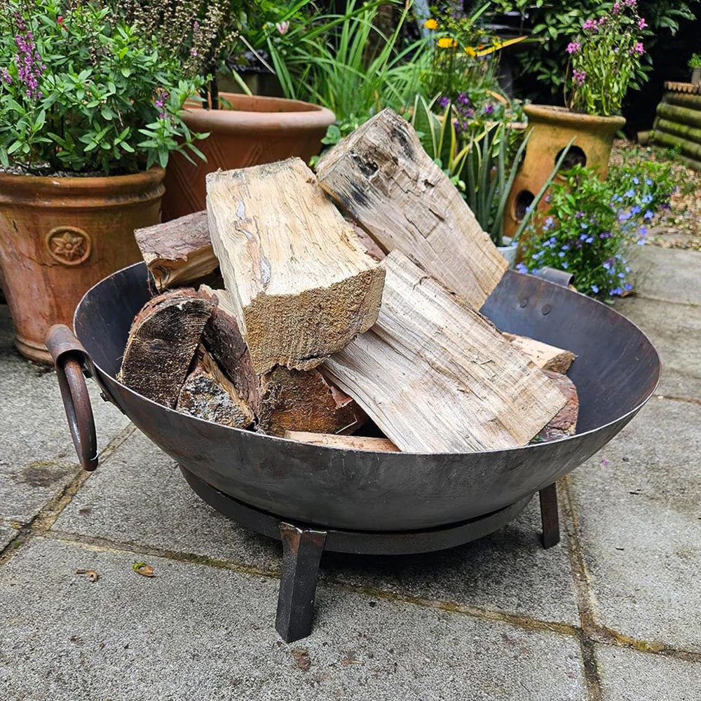 Inspirational Gifting Rustic Hand Made Steel Kadai BBQ and Fire Pit with Stand and Grill 60cm Image 2