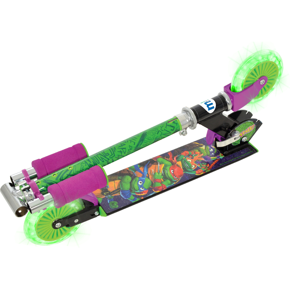 MoVe Turtles Folding Inline Scooter with Light Up Wheels Image 5