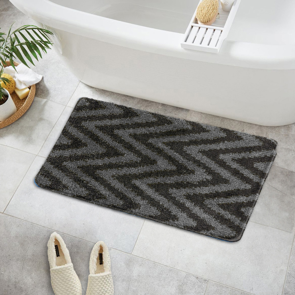 Velosso Chevron Stripe Charcoal Bath Mat Set Image 6