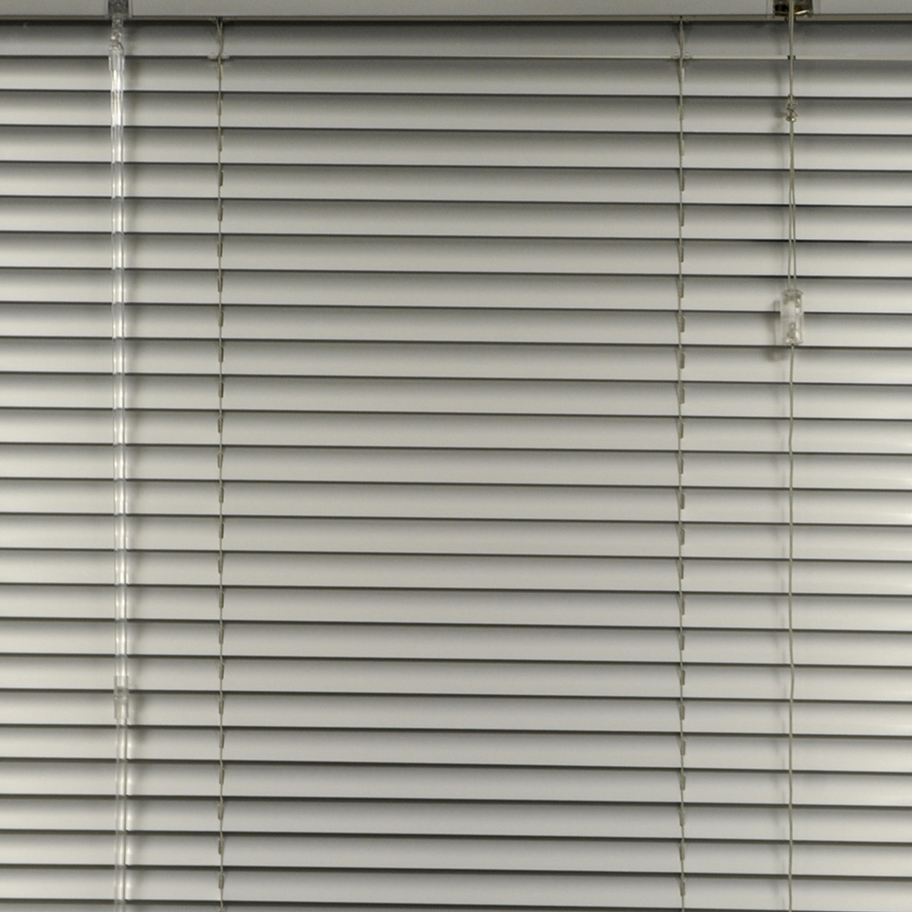 Aluminium Venetian Blind Silver 160 x 45cm Image 1