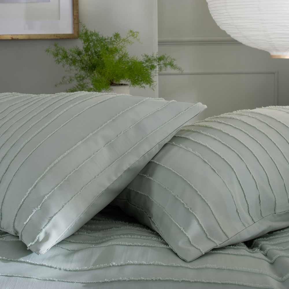 Deyongs Parallel Lines Double Green Duvet Set Image 3
