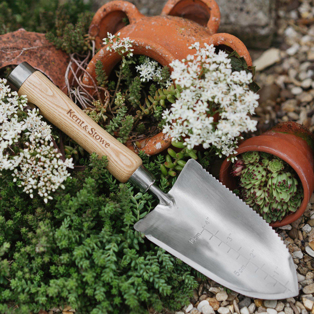 Kent & Stowe Stainless Steel The Capability Trowel Image 5