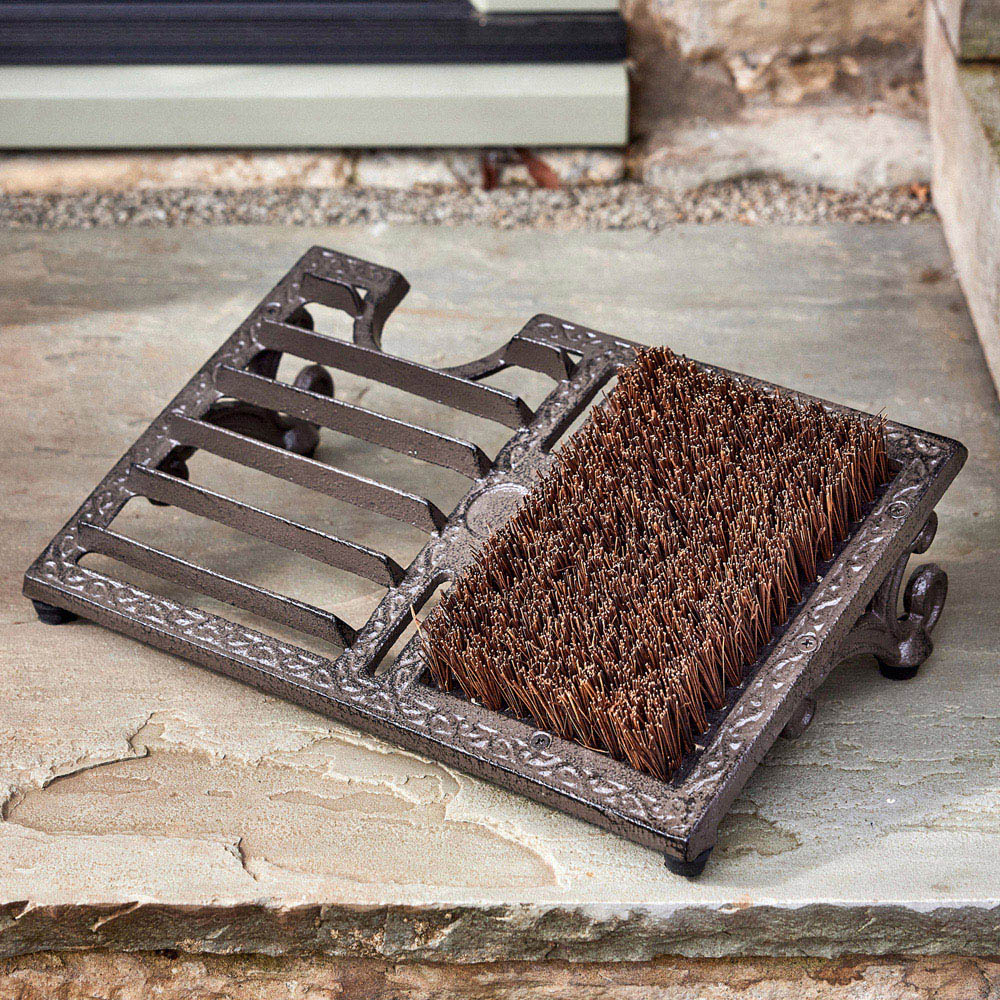 Dibor Brown Cast Iron Free Standing Boot Brush and Scraper Image 2