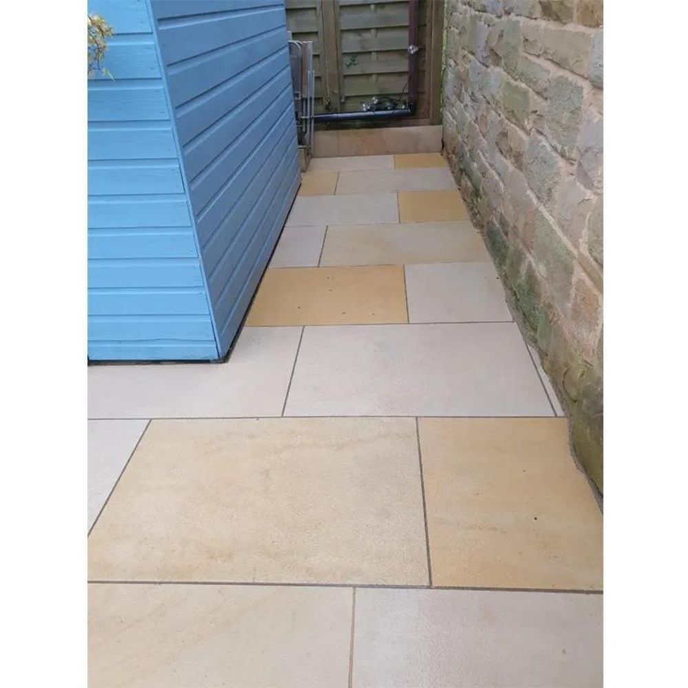 StoneCare4U Essential Colour Boost Sandstone Sealer 25L Image 3