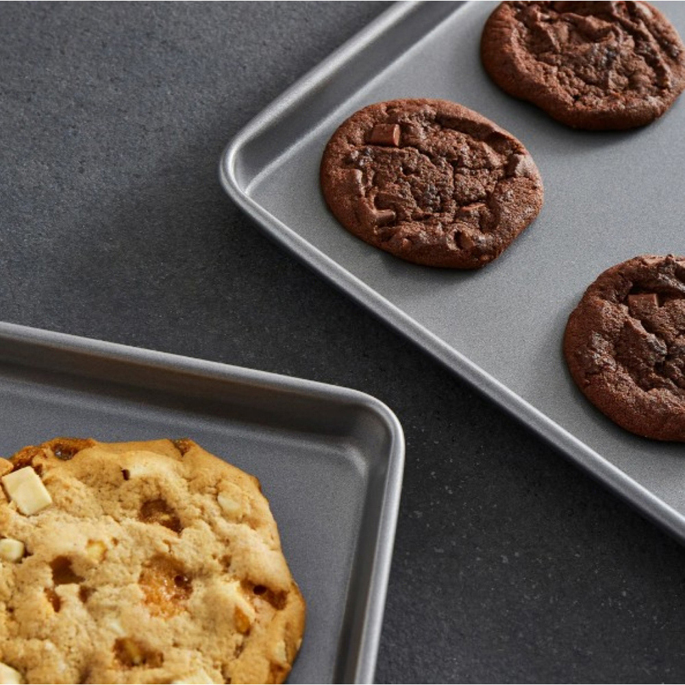 Morphy Richards 33 x 23cm Oven Tray 2 Pack Image 6