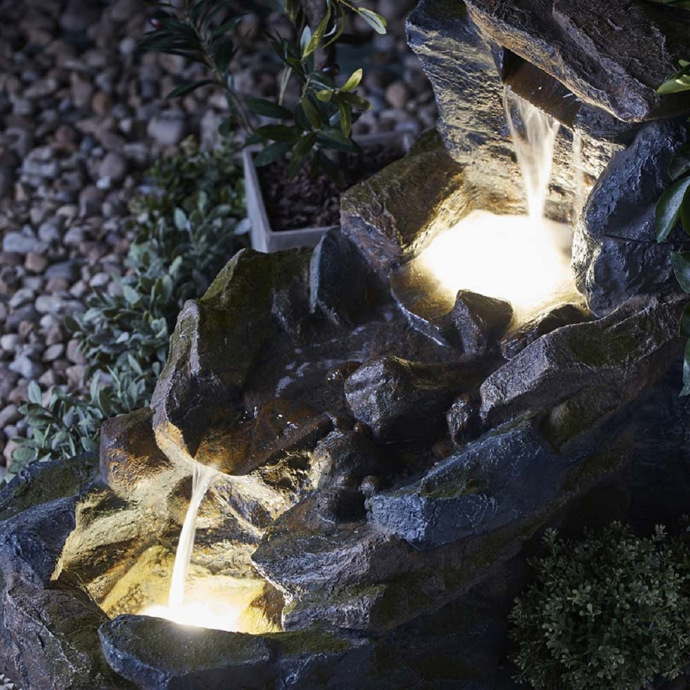 Garden Gear Large Tumbling Rock Wall LED Water Feature Image 3
