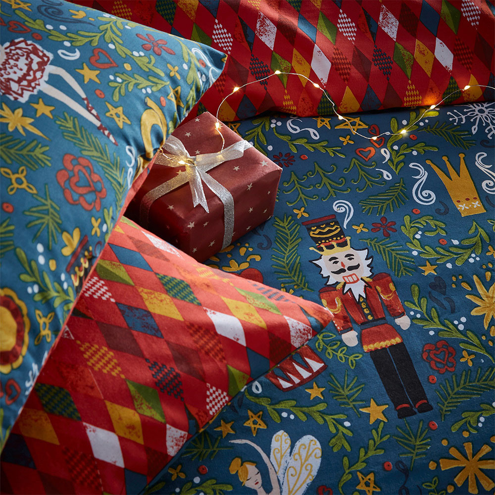 furn. Nutcracker Double Navy Duvet Set Wilko