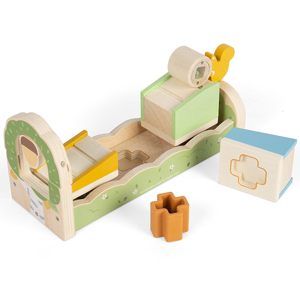 Bigjigs Toys Wooden Squirrel Ramp Sorter Game Image 2