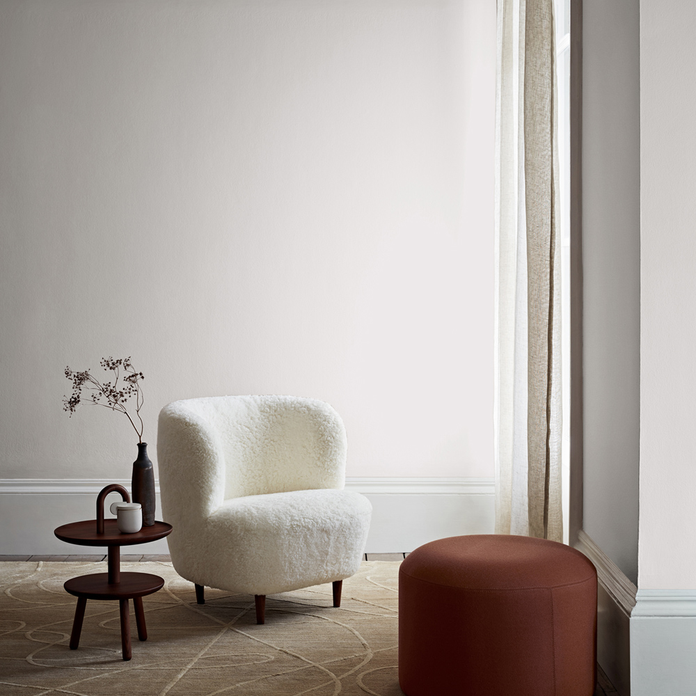 Crown Walls & Ceilings Fresh Coconut Silk Emulsion Paint 2.5L Image 4