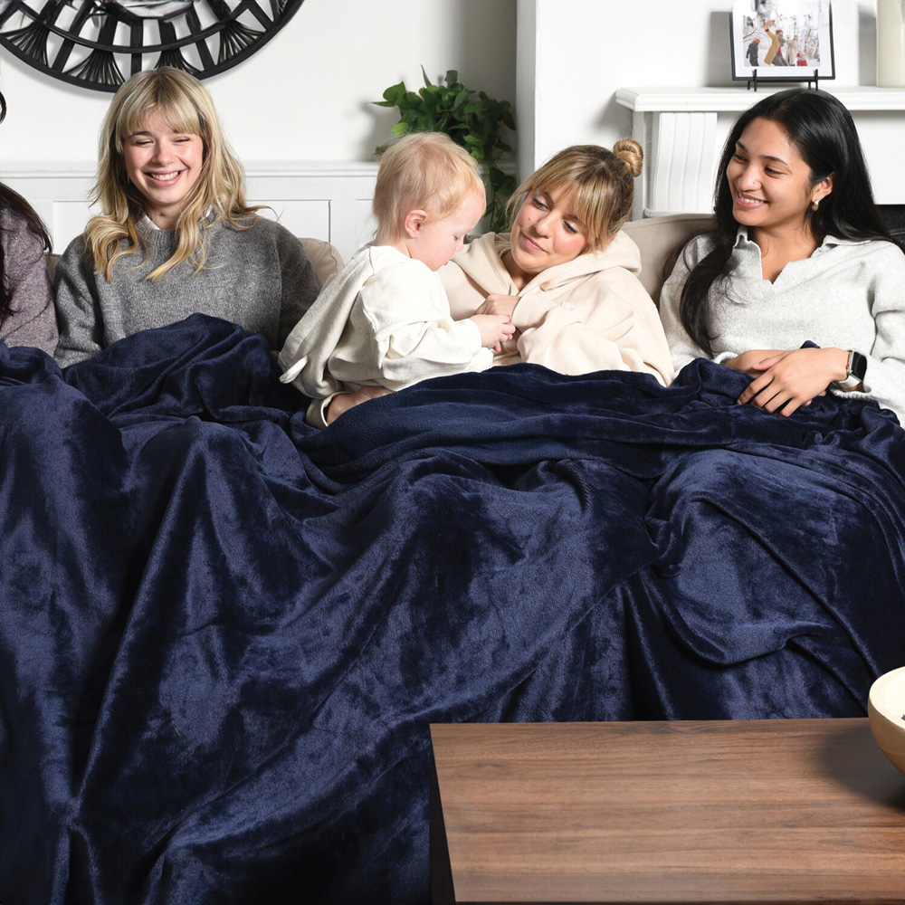 Family Sized Throw - Navy Image