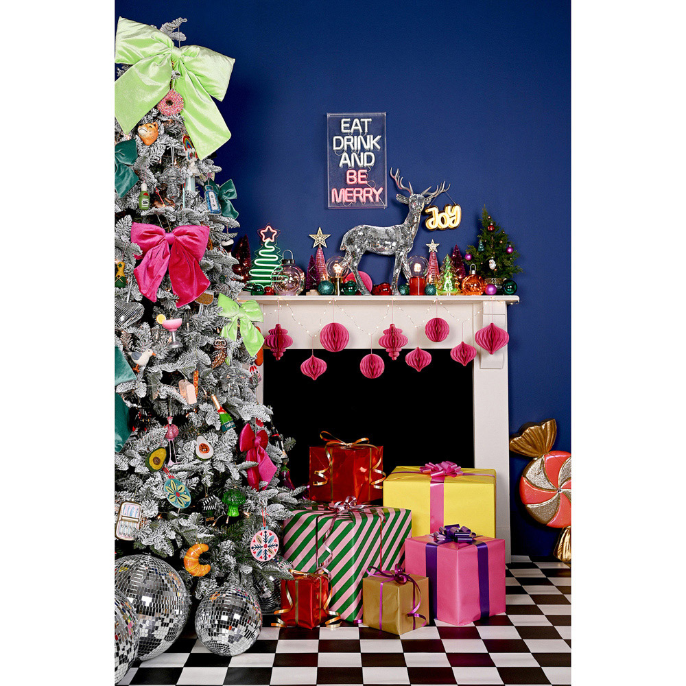 The Seasonal Gift Co Gin Felt Hanging Decoration 14cm Image 2