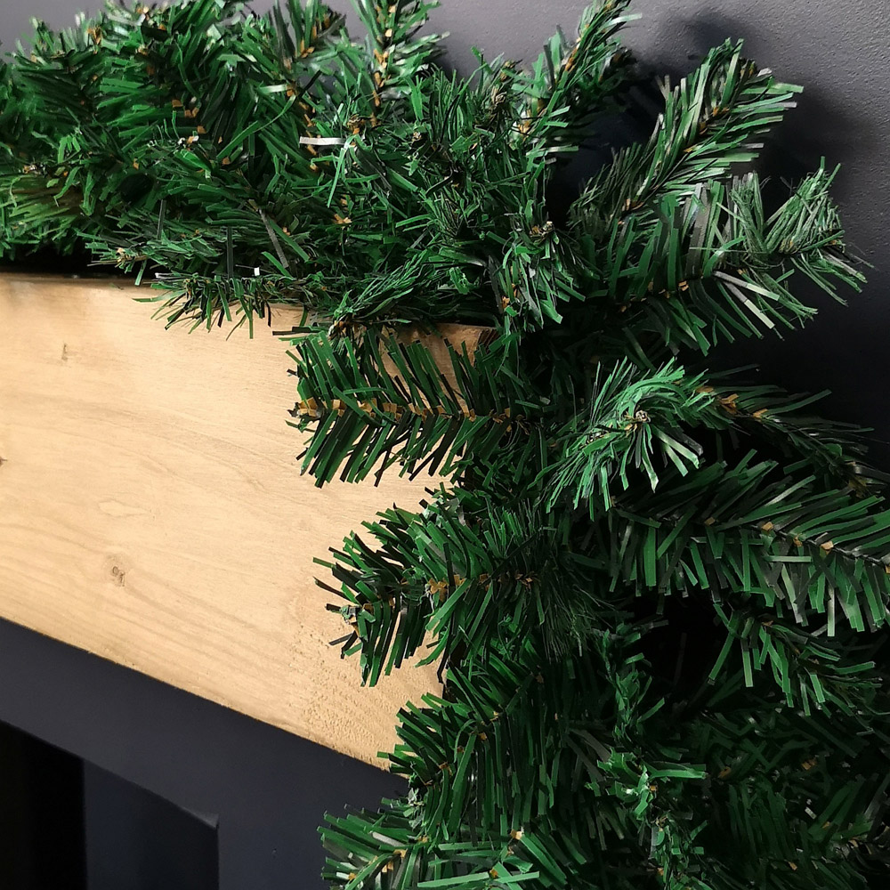 Samuel Alexander Plain Green Christmas Garland with 260 Tips 270cm Image 6