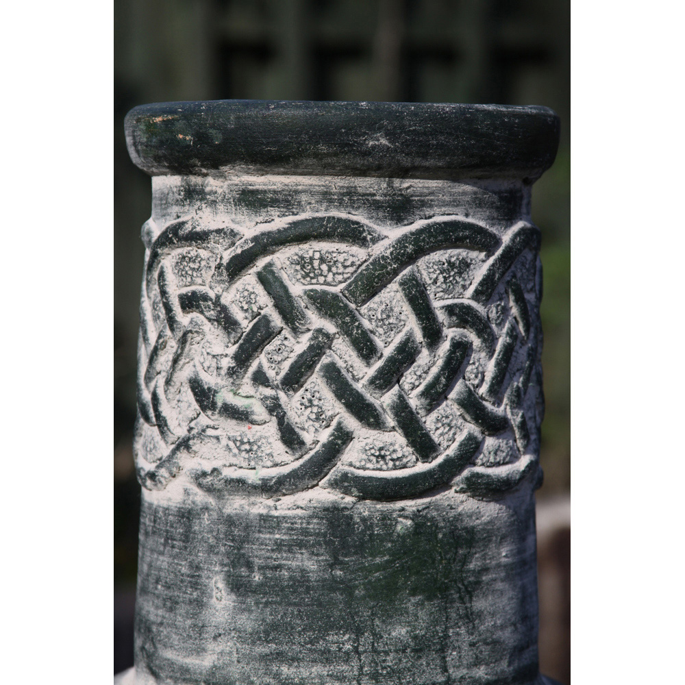 Gardeco Edyth Medium Celtic Theme Mexican Chimenea with Stand and Lid Image 3