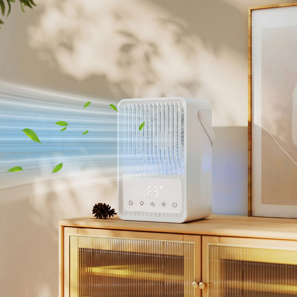 HOMCOM White Portable Desk Fan with Humidifier 9 inch | Wilko