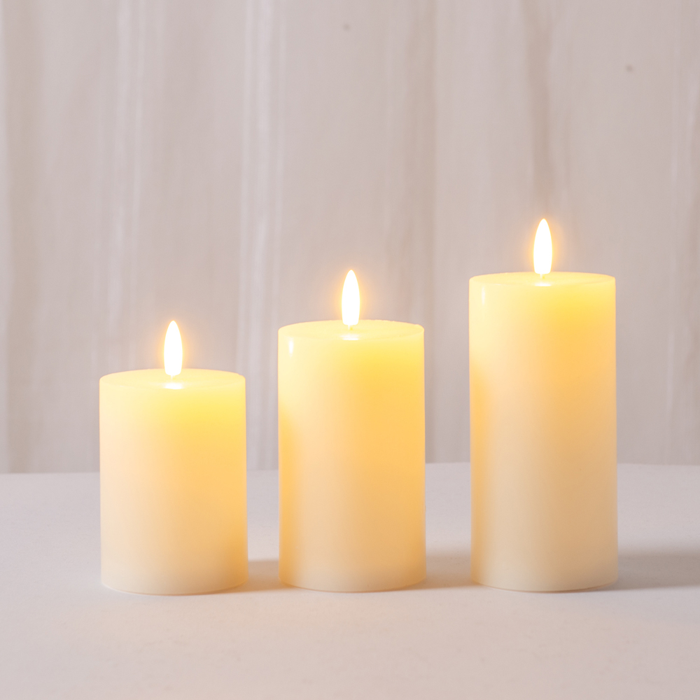 Set of 3 Rechargeable LED Candles Ivory Image 2