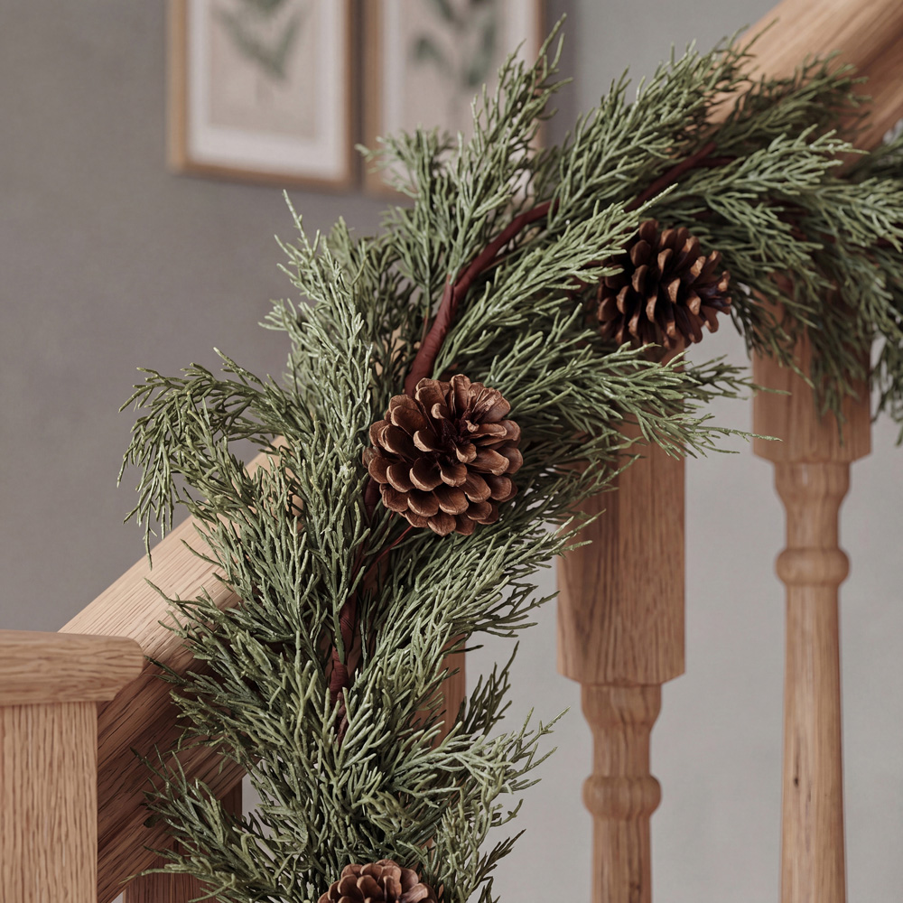 Charles Bentley Green Christmas Garland with Pinecones 180cm Image 6