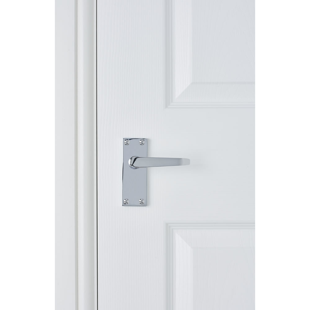 Wilko Functional Victorian Chrome Latch Door Handl e Image 2