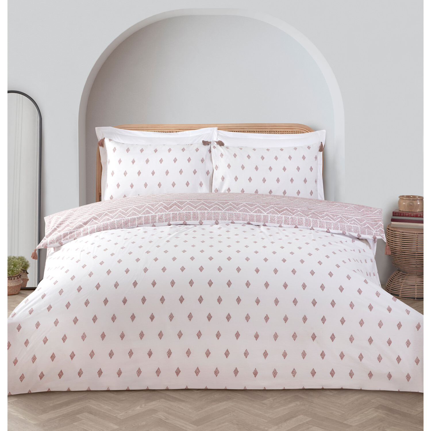 Talia Duvet Cover and Pillowcase Set - Rust / Single Image 2