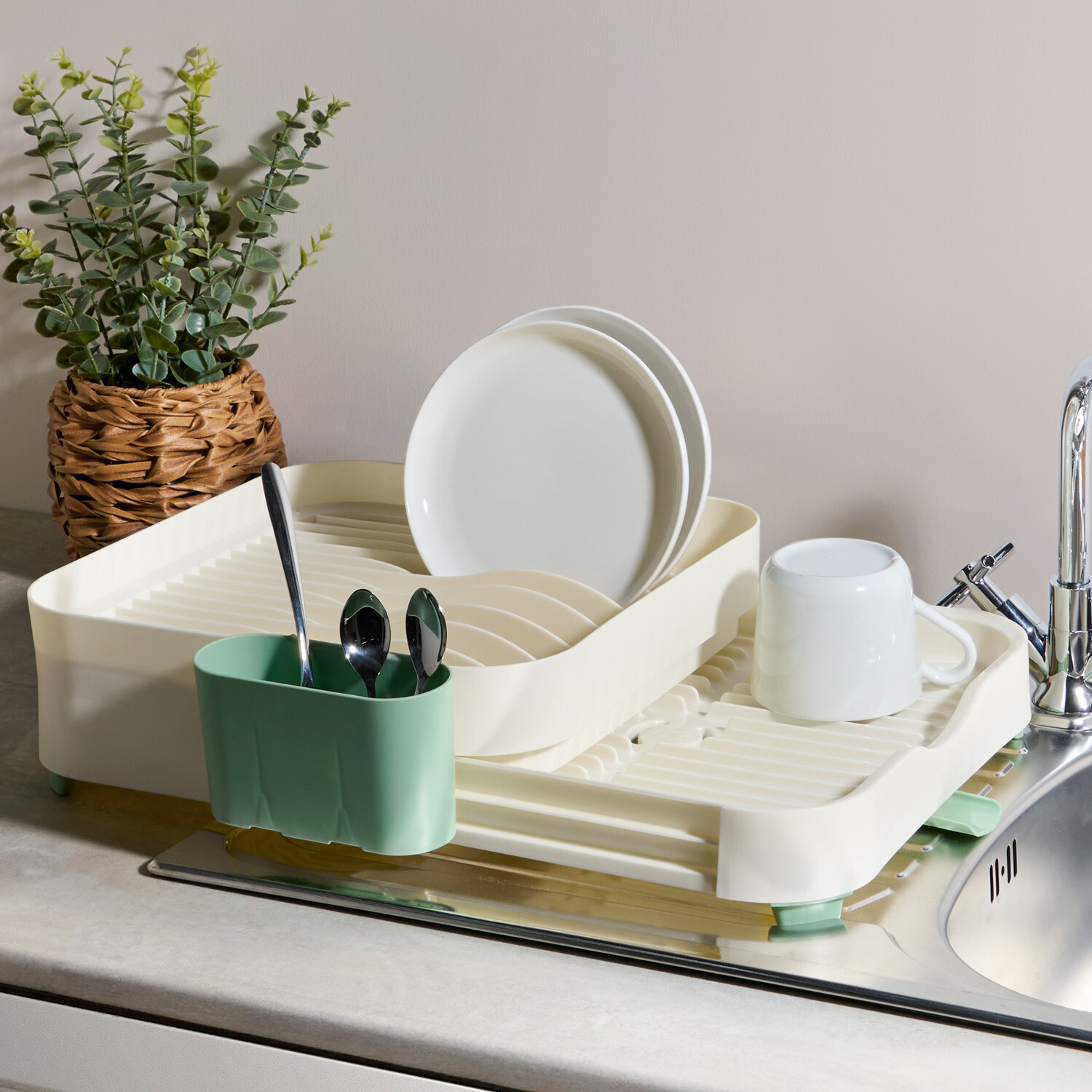 Kitchen Master Expanding Dish Rack Cream Image 3