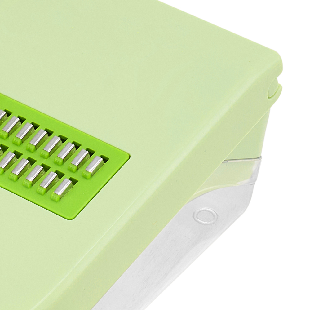 Living and Home 17 Piece Green Multifunctional Vegetable Chopper Set Image 7