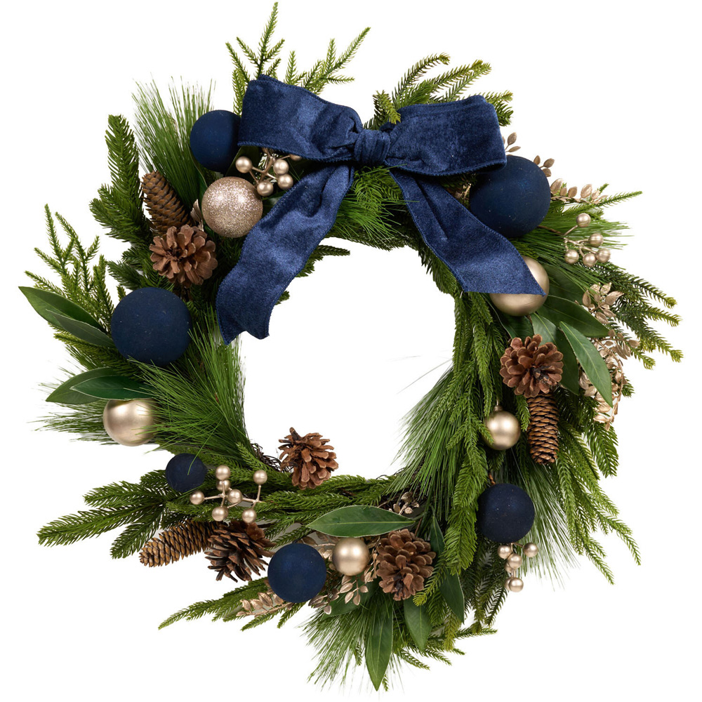 Midnight Champers Christmas Wreath Image 1