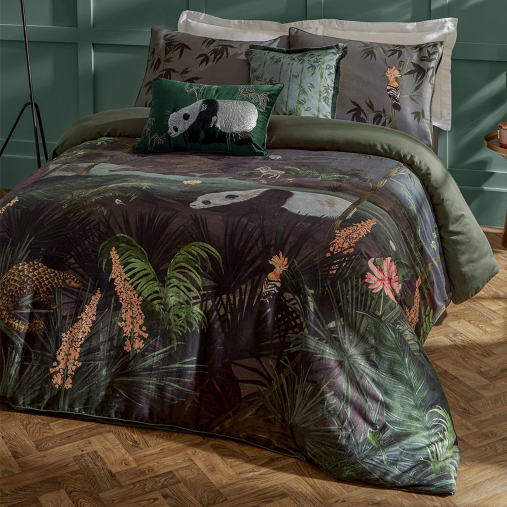 Paoletti Chuan King Size Double Exotic Jungle Nightfall 200 Thread Count Duvet Set Image 1