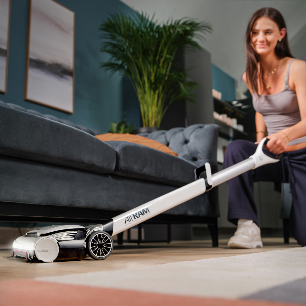 Gtech AirRAM 3 AR51 Dual Edge Upright Cordless Vacuum Cleaner with Voice Alert 20V Image 9