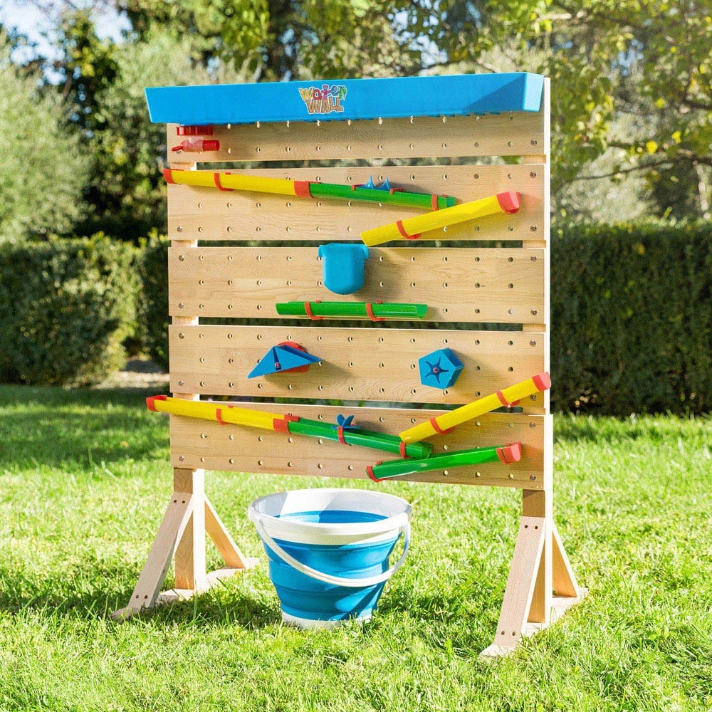 Playhouse Water Wall Image 2