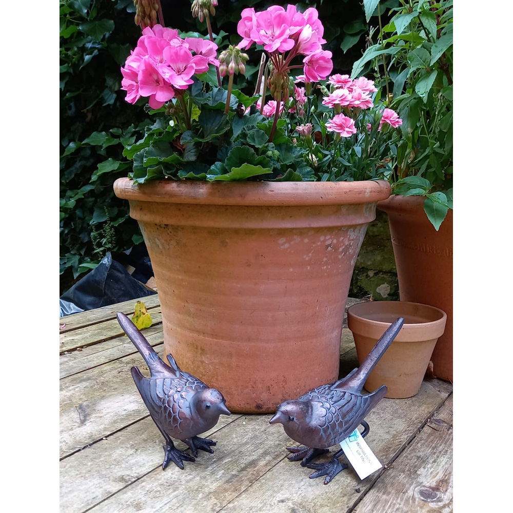 Inspirational Gifting 2 Piece Birds Cast Aluminium Garden Ornament Set Image 6