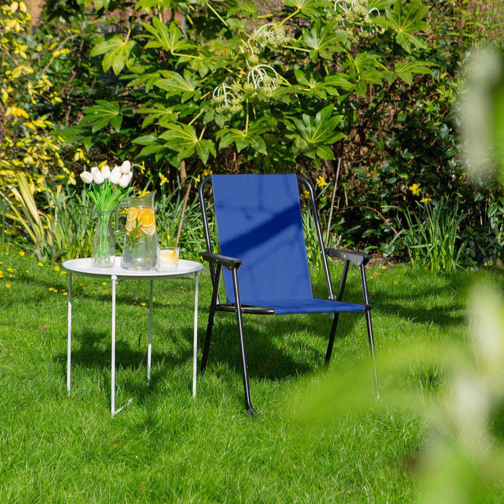 Harbour Housewares Matt Black and Navy Folding Metal Beach Chair Image 4
