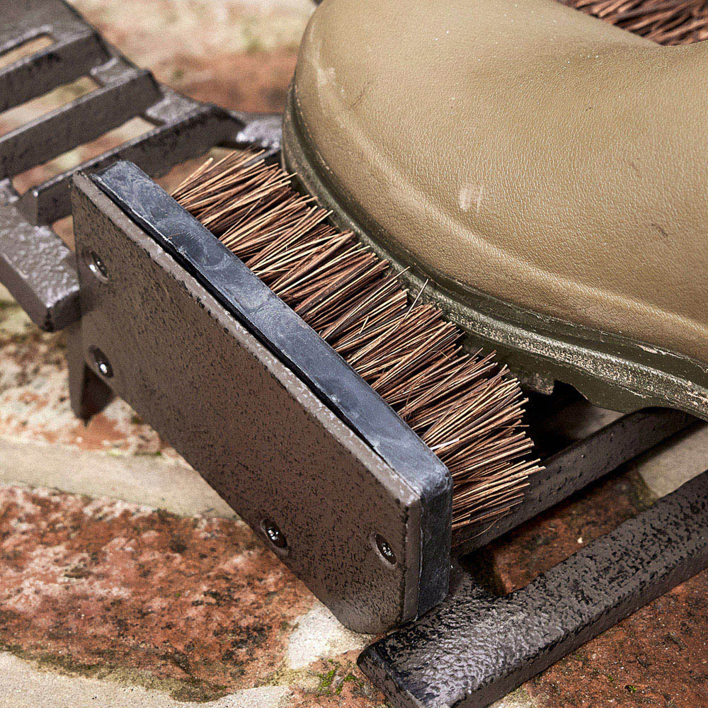 Dibor Brown Cast Iron Combined Boot Scraper and Jack Image 3