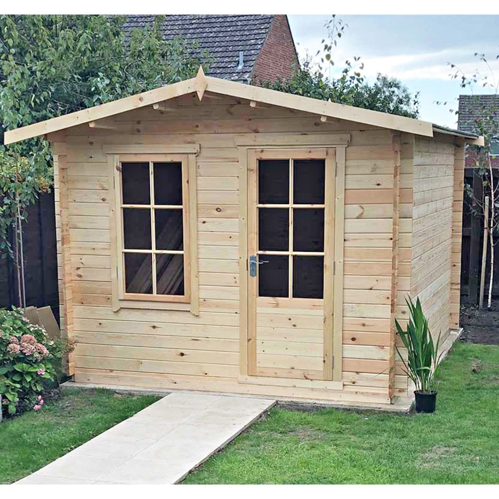 Shire Bucknells Log Cabin Image 3